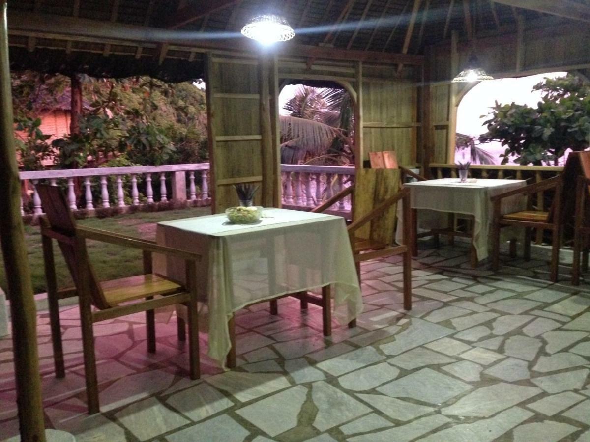 Tinaoog Beach Resort Alad Екстер'єр фото