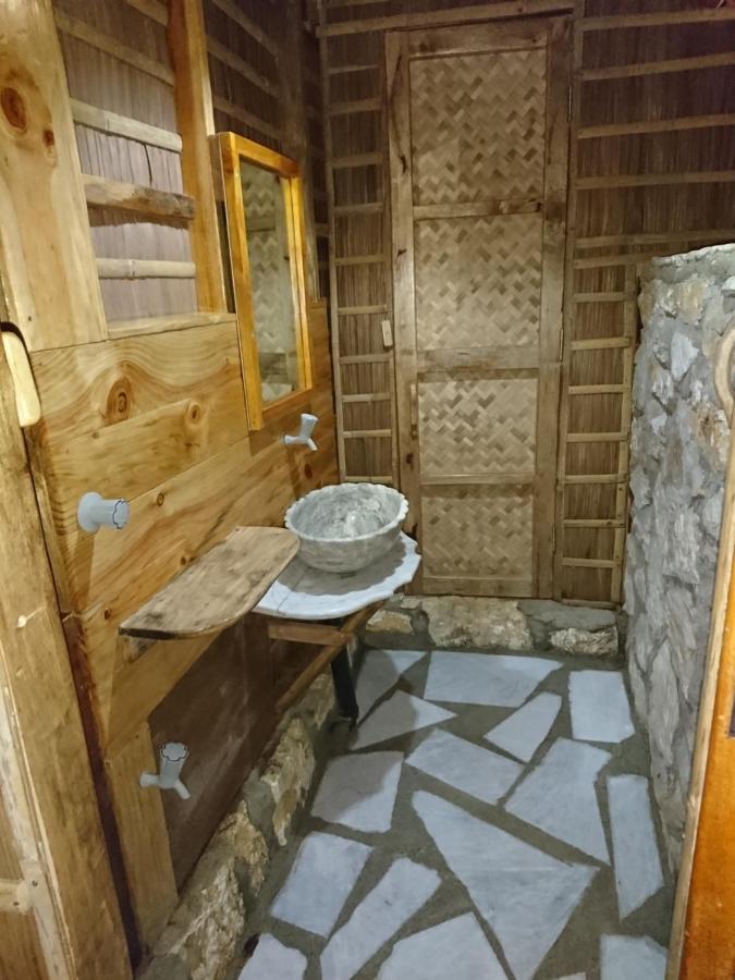 Tinaoog Beach Resort Alad Екстер'єр фото